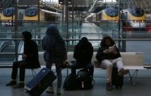 Сотни нелегалов вновь штурмовали тоннель под Ла-Маншем (видео)