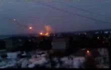 У мережі з'явилося відео обстрілу аеропорту "Градами" бойовиків з житлових кварталів