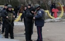 Міліція посилено патрулює Маріуполь задля попередження мародерства (відео)