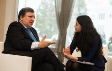 Barroso says Ukraine now at war with Russia