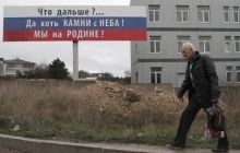 Russians digging huge ditch between occupied Crimea and Ukraine