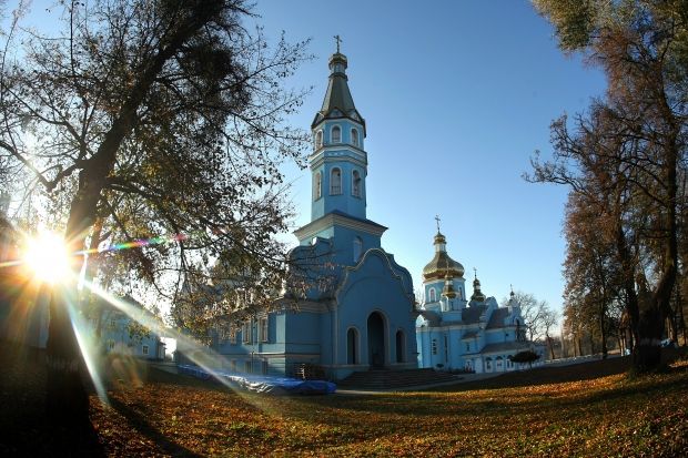 Святими місцями: острів Свято-Миколаївського Городоцького монастиря (рос.) Святими місцями: острів Свято-Миколаївського Городоцького монастиря (рос.)