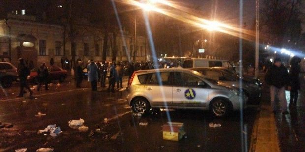 Аваков назначил расследование по факту разгона протестующих / ТСН