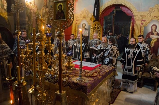 В Киево-Печерской лавре сегодня отметили память великомученика Феодора Тирона и освятили коливо