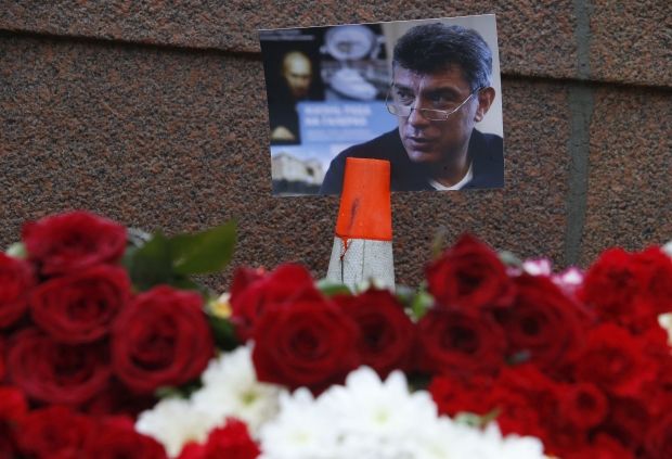 Бориса Нємцова застрелили під стінами Кремля / фото REUTERS