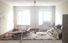 Волонтери показали казарму-хлів, у якому повинні жити військові перед відправкою в АТО (фото)