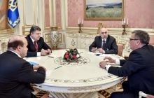 Коморовський заявив, що підтримує ініціативу Порошенка щодо введення миротворців на Донбас