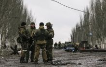 Militant units south of Donetsk being reinforced, says Tymchuk