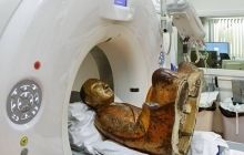 Тисячолітню статую Будди просвітили рентгеном і знайшли всередині мумію (фото)