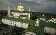 В Почаевской лавре молятся за мир и помогают украинской армии
