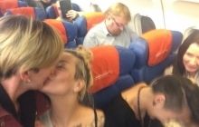 У Росії клуб дівчат, що цілувалися на тлі депутата-гомофоба, перевіряють на пропаганду гомосексуалізму