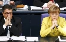 Бундестаг одобрил продление программы помощи Греции