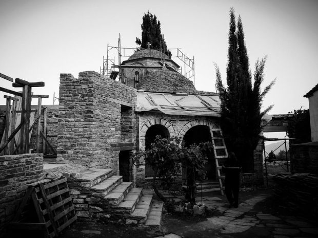 Засновник Києво-Печерської Лаври преподобний Антоній і давньоруський Афон (рос.) Засновник Києво-Печерської Лаври преподобний Антоній і давньоруський Афон (рос.)