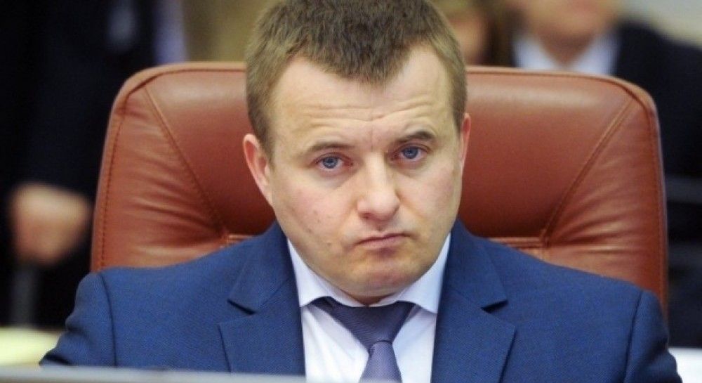 Ukraine's energy minister says no power supply to Crimea without ...