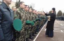 У Хмельницьку офіцери-прикордонники 23-го випуску одержали церковне благословення
