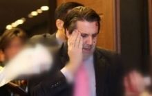 У Сеулі озброєний бритвою чоловік напав на посла США і порізав його до крові