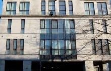 Російські журналісти показали офіс і темники прокремлівських тролів (фото, відео)