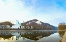 До Святогірської лаври прибуло 22 тонни гуманітарної допомоги з Вінничини