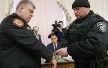 Арест главы ГСЧС на заседании Кабмина - фото и видео