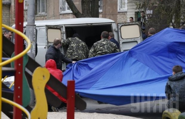 Ukrainian journalist shot dead next to his apartment building / UNIAN