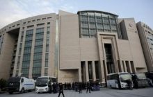 В Турции полиция штурмовала суд: террористы убиты, заложник ранен (фоторепортаж)