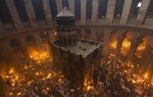 У Єрусалимі віряни чекають на сходження благодатного вогню