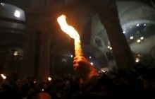 В Иерусалиме в храме Гроба Господня сошел Благодатный огонь (фото, видео)