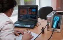 Ученые выяснили, что по родимым пятнам на руке можно предсказать риск меланомы