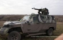 На Луганщине автомобиль пограничников подорвался на фугасе: двое ранены