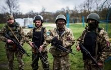 СНБО хочет видеть "Правый сектор" в составе Вооруженных сил до "майских"