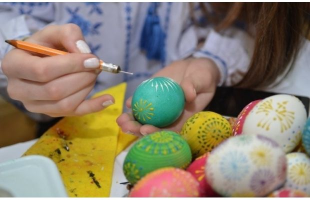 Україна пропонує ЮНЕСКО визнати нематеріальною культурною спадщиною писанку і ще дещо