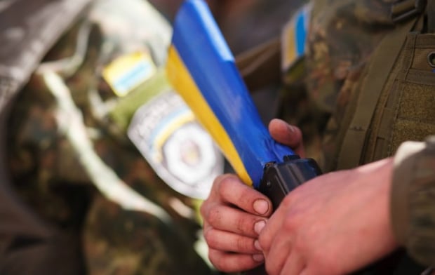 two-ukrainian-soldiers-killed-one-taken-captive-in-militant-attack