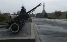 Міліція не пускає "свободівців" на територію музею ВВВ, де проходить мітинг комуністів