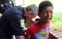В США полиция показательно арестовала 10-летнего мальчика по просьбе его матери (фото)