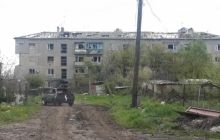 Бойцы АТО показали фото последствий обстрелов Песков