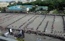 Рекорд Украины: в Харькове 1,5 тысячи пар одновременно станцевали вальс (фото, видео)