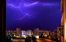 Завтра в Україні спека здасть позиції завдяки грозовим дощам