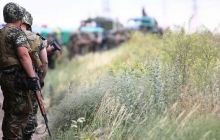 Российские пограничники говорят, что укрепили границу с Донбассом из-за "правосеков" и экстремистов