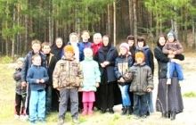 В скиту Святогорской лавры нашли приют 125 переселенцев из зоны АТО