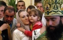 Праздник Троицы в Киево-Печерской лавре: за богослужением сугубо молились за мир в Украине (укр., фоторепортаж)