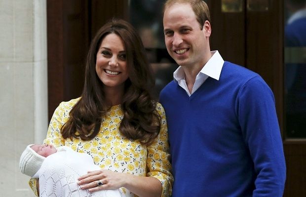 Британцы селятся в палатках под дверью роддома в ожидании третьего ребенка Кейт Миддлтон и принца Уильяма (видео)