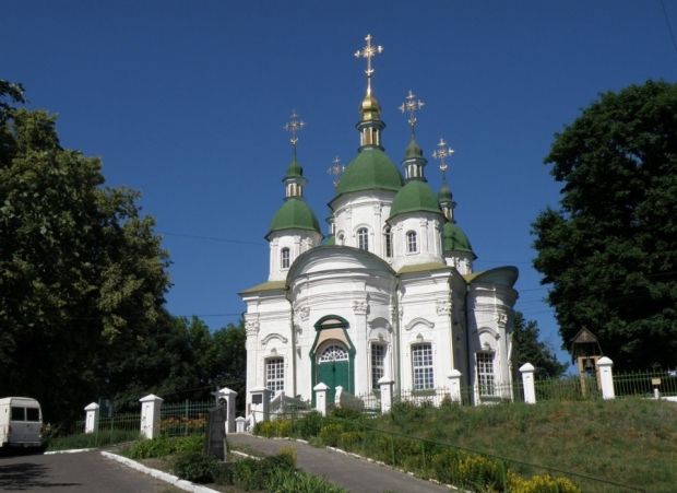 У Василькові скоєні акти вандалізму щодо двох храмів УПЦ 