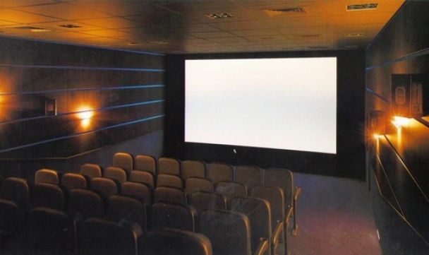 zhovten-kino.kiev.ua zhovten-kino.kiev.ua
