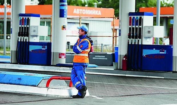 Эксперты считают, что повышение акциза на бензин еще больше загонит нефтерынок в тень / www.capital.ua