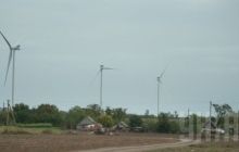 New law lets Ukrainians sell electricity from private solar and wind power installations