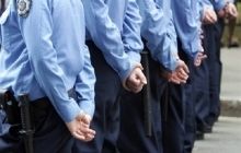 Митингующие под АП пытались прорвать кордон милиции