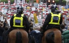 Десятки тысяч демонстрантов в Лондоне протестуют против "политики экономии" (фото)