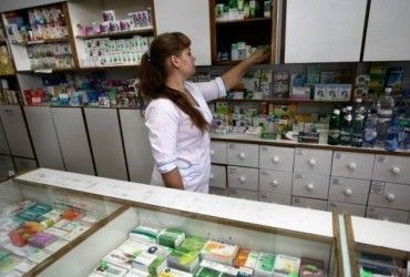 У МОЗ пояснили, на які посади в аптеках залучатимуть студентів-медиків