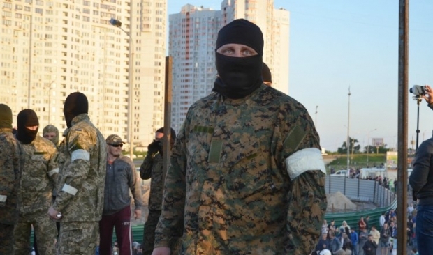 На Закарпатті заборонили носити балаклави під час масових заходів / фото УНИАН
