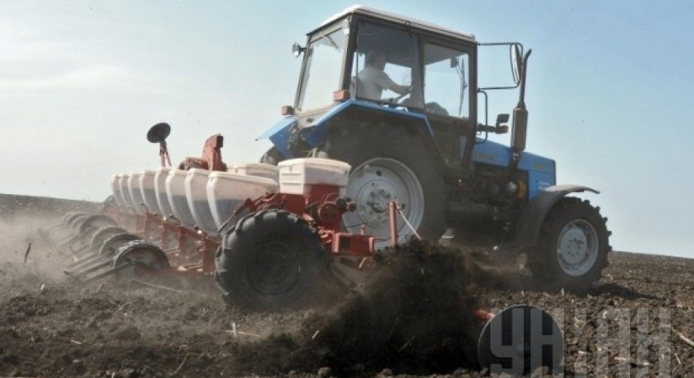 Ukraine invites U.S., Canada to manufacture farm equipment UNIAN